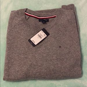 Tommy Hilfiger Sweater! NEW!! NEVER WORN!!